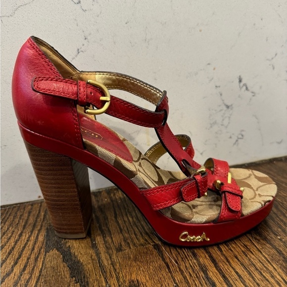 Coach Joanne Leather stacked heel with gold buckles size 7.5 women’s - Picture 4 of 8